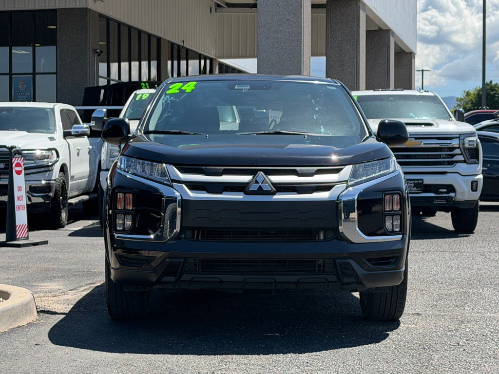 2024 Mitsubishi Outlander Image 38