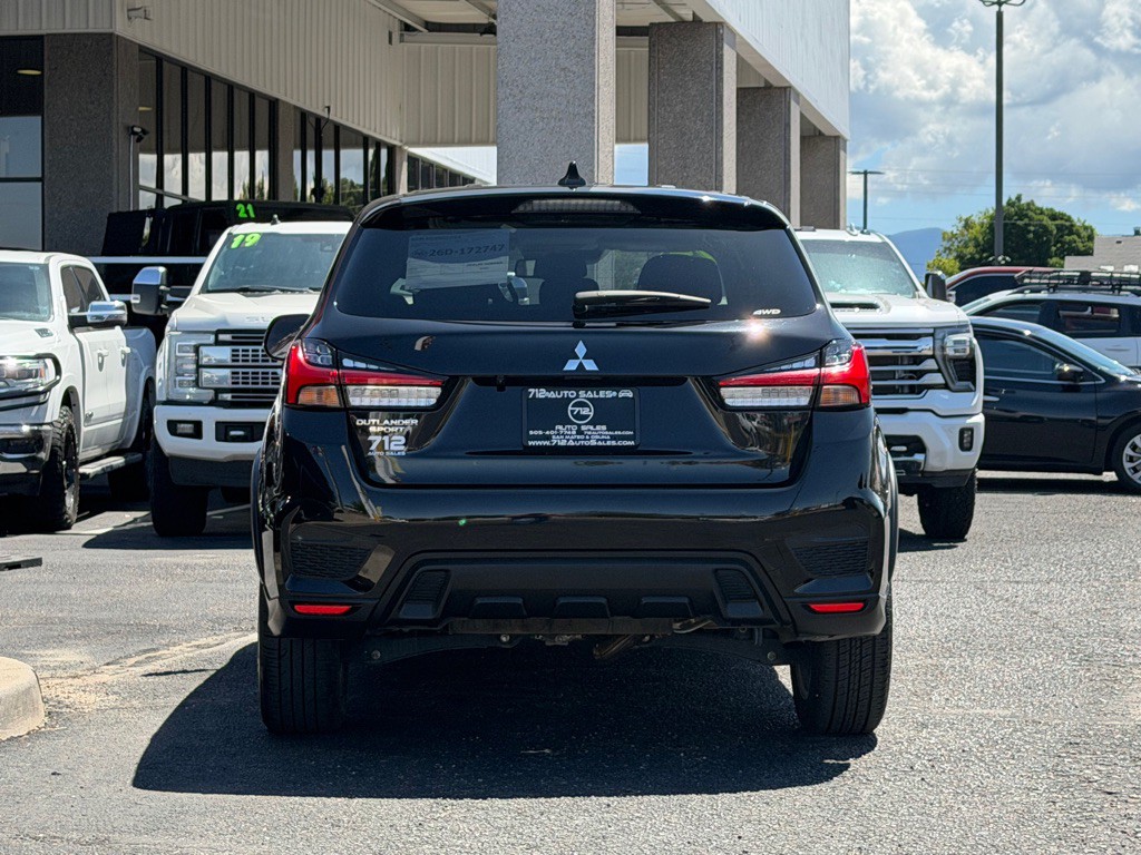 2024 Mitsubishi Outlander Image 46