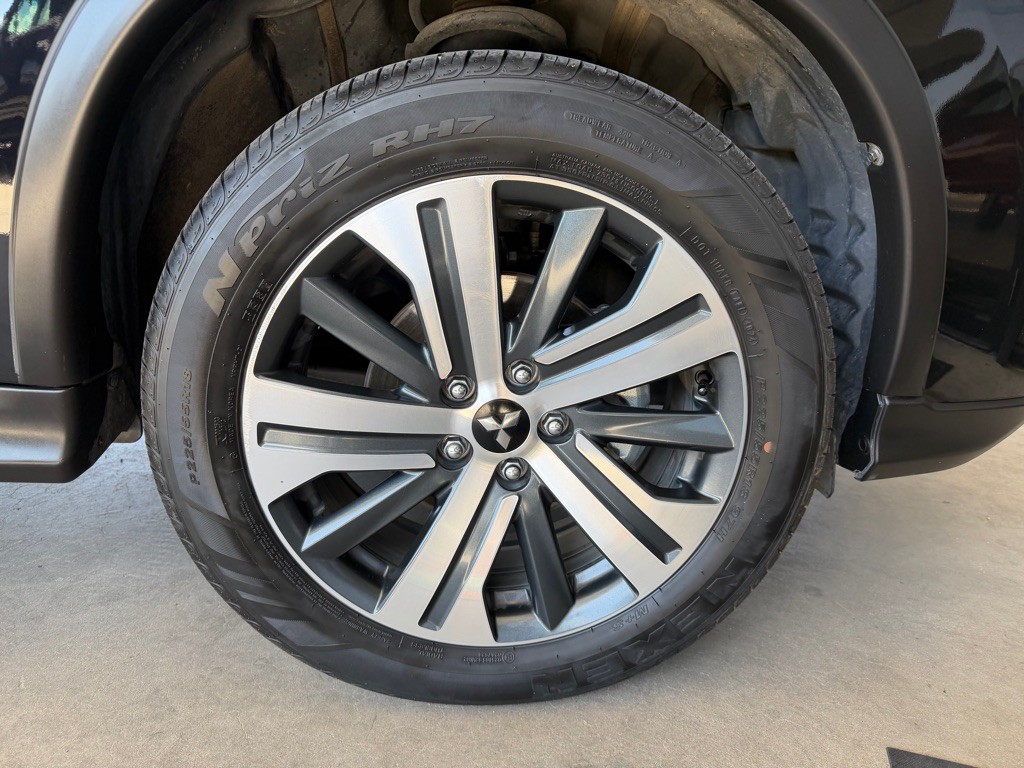 2024 Mitsubishi Outlander Image 55