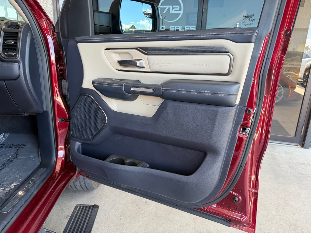 2021 RAM 1500 Image 38