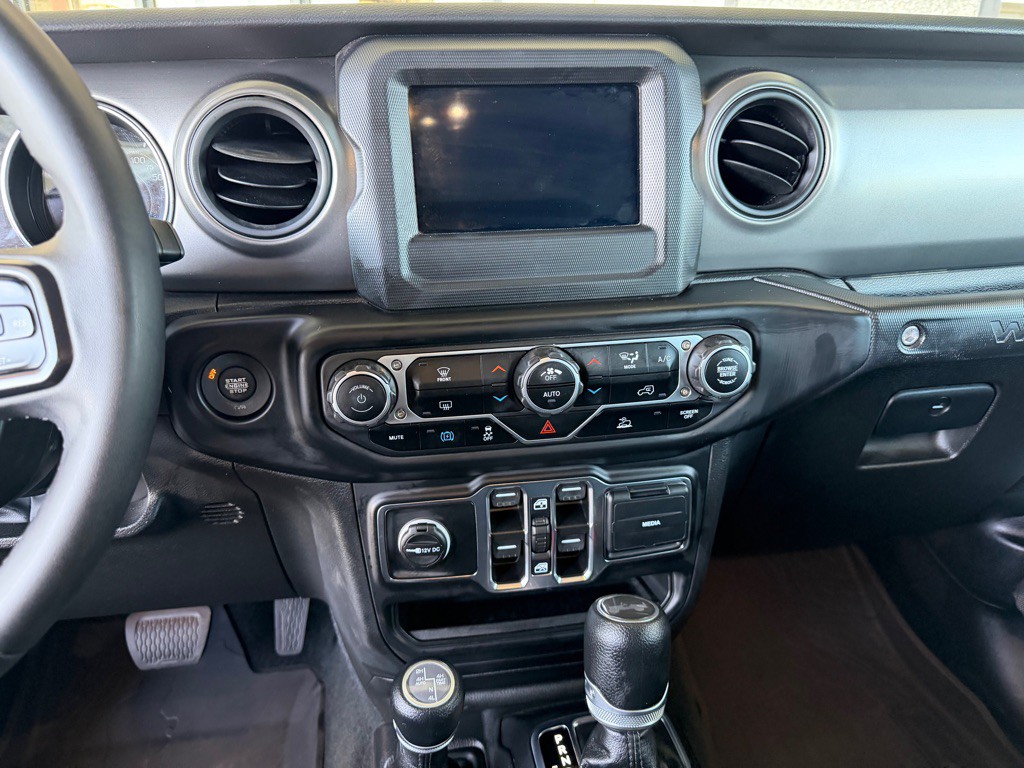 2023 Jeep Wrangler Image 12