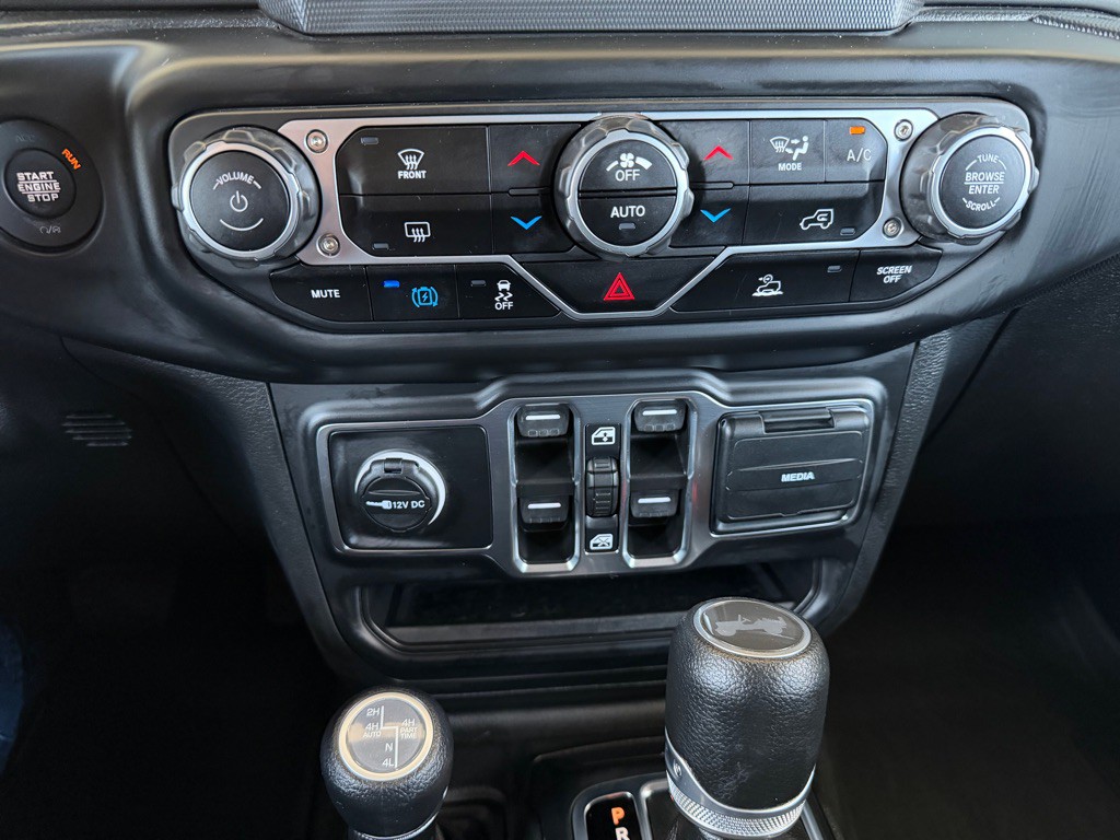 2023 Jeep Wrangler Image 14