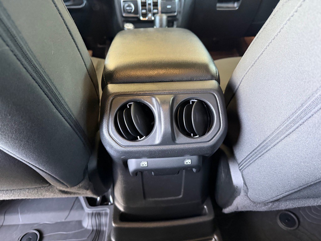 2023 Jeep Wrangler Image 23