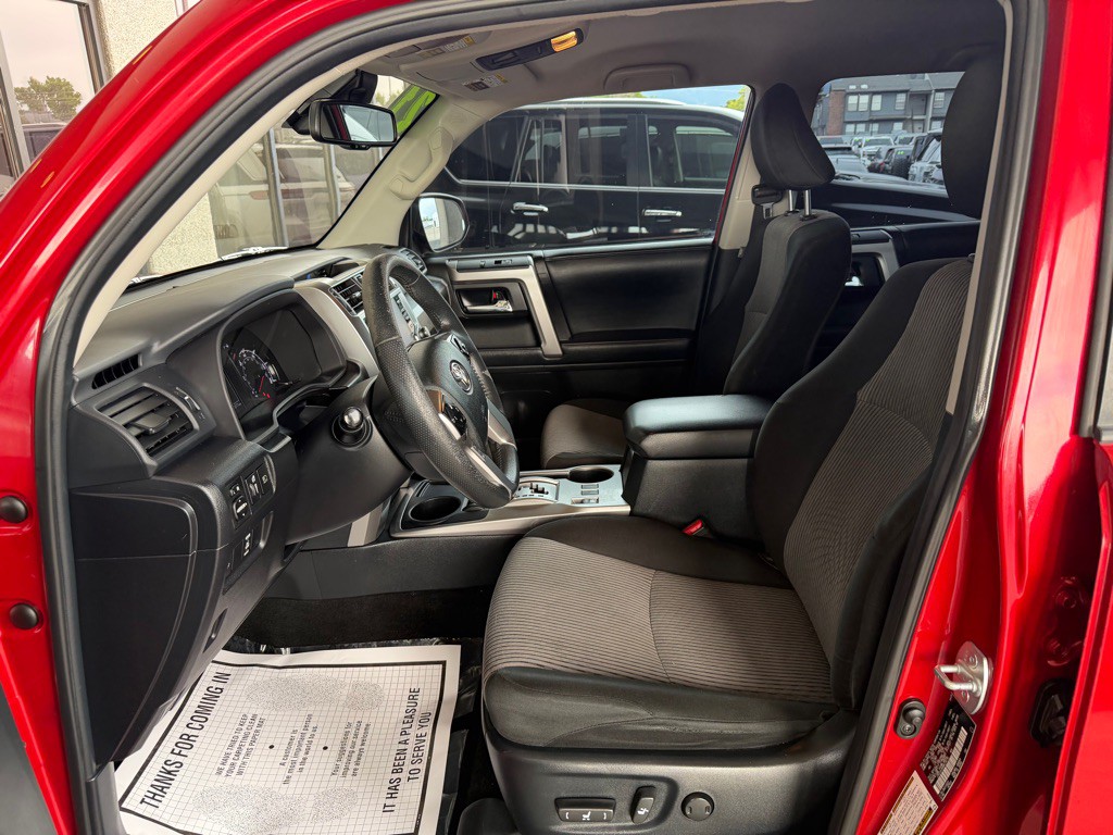 2021 Toyota 4Runner Image 5