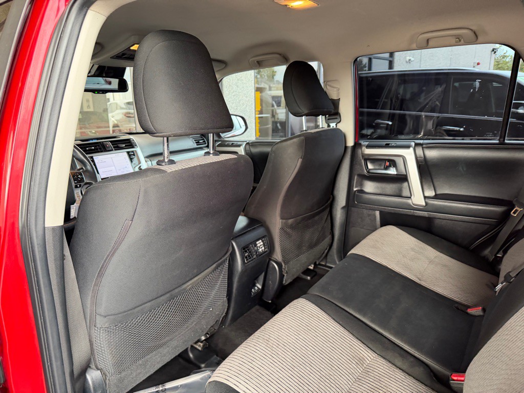 2021 Toyota 4Runner Image 20