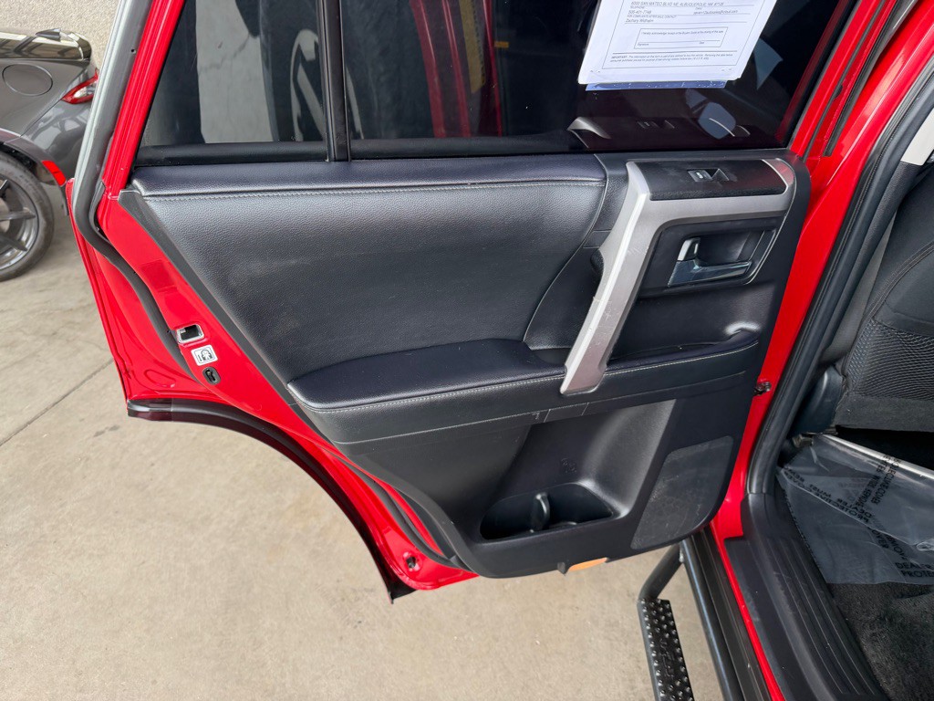 2021 Toyota 4Runner Image 22