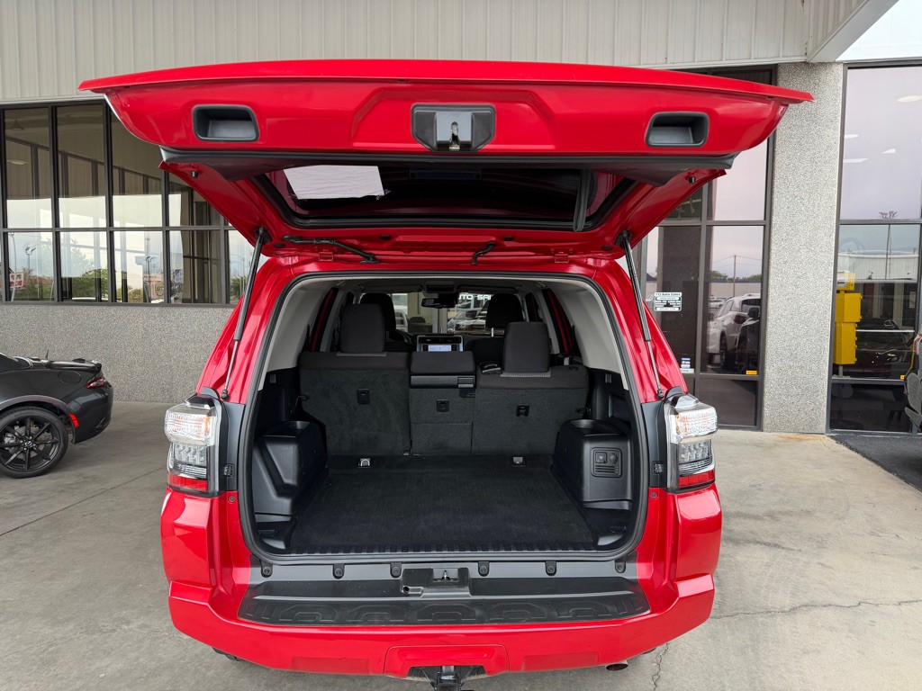2021 Toyota 4Runner Image 23