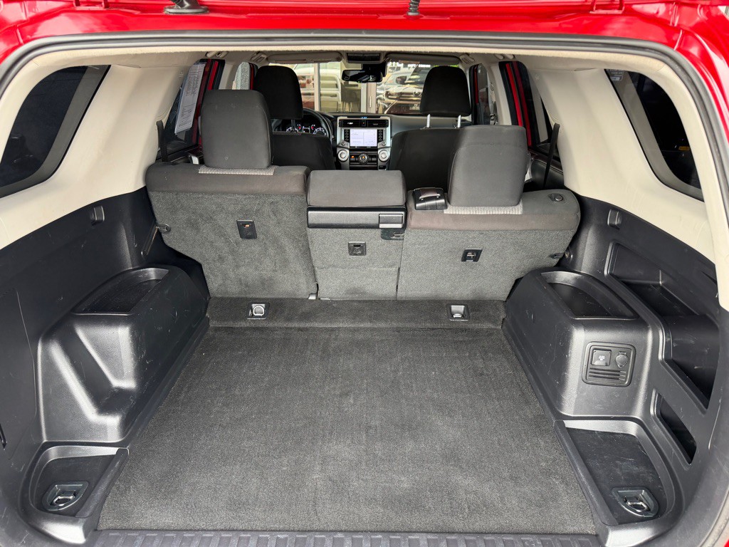 2021 Toyota 4Runner Image 24