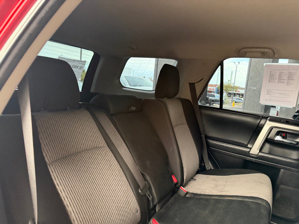 2021 Toyota 4Runner Image 26