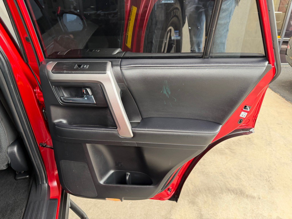 2021 Toyota 4Runner Image 28