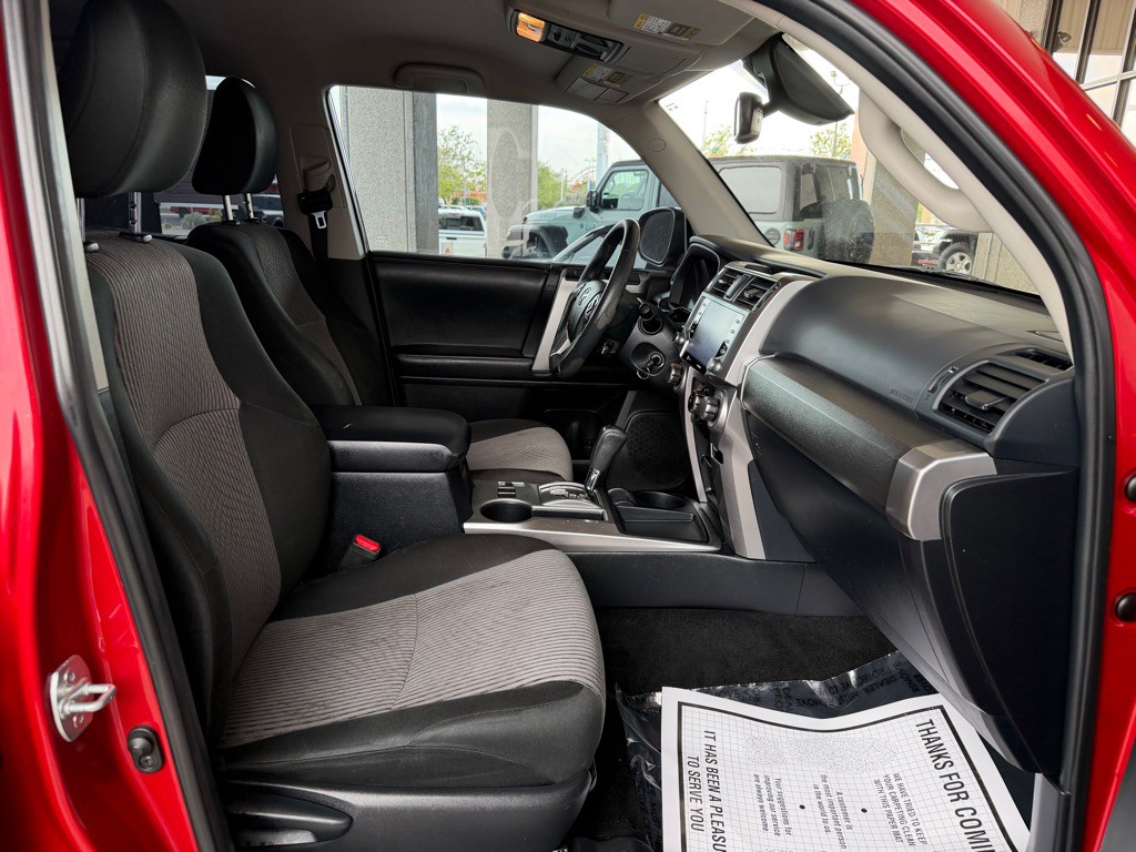 2021 Toyota 4Runner Image 29