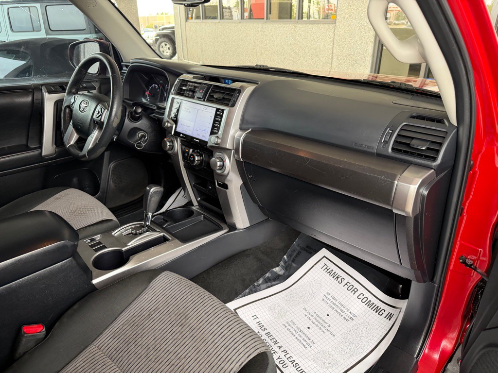 2021 Toyota 4Runner Image 31