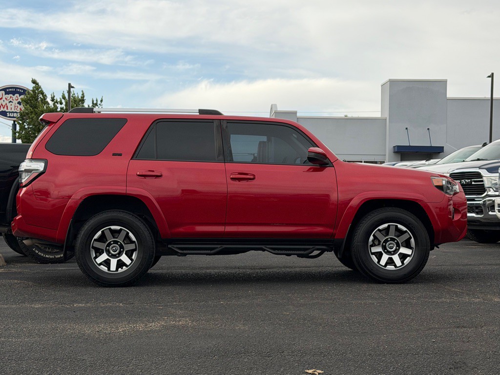 2021 Toyota 4Runner Image 36