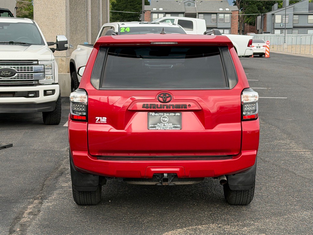 2021 Toyota 4Runner Image 39