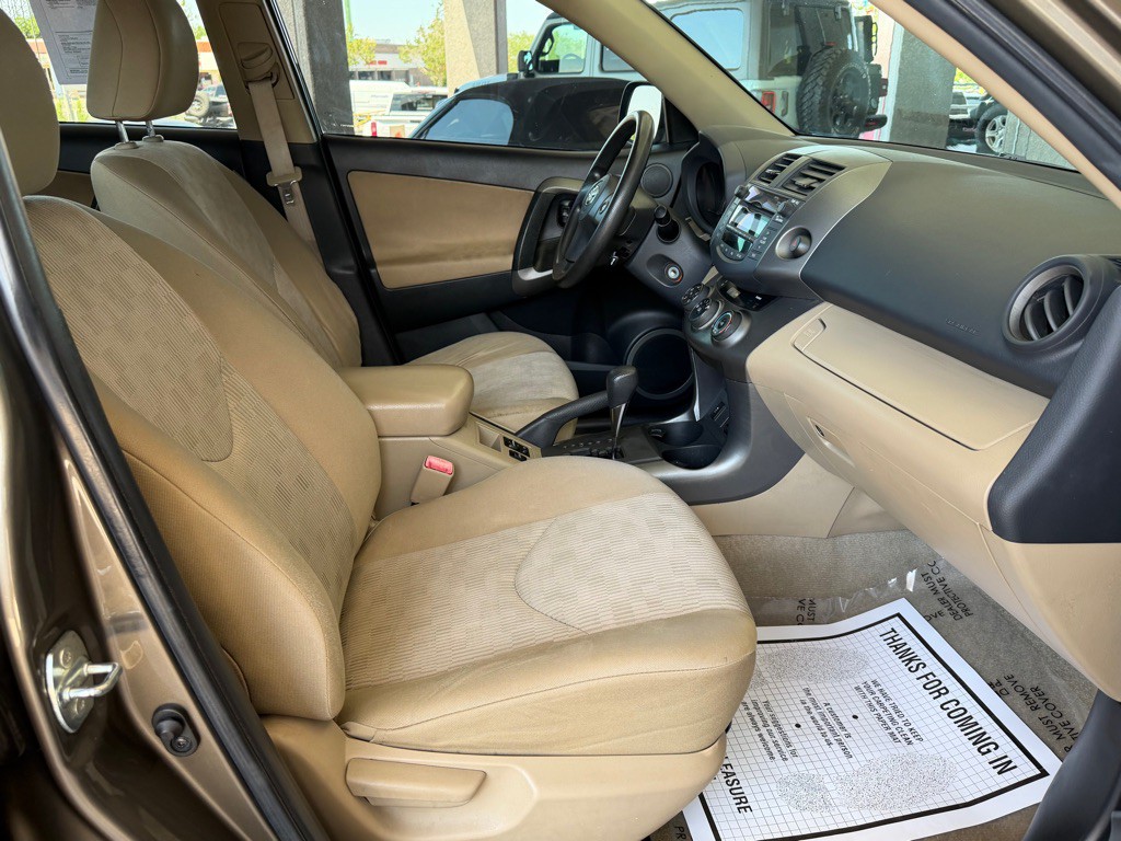 2011 Toyota Rav4 Image 28