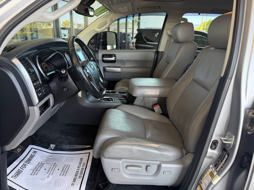 2018 Toyota Sequoia Image 5