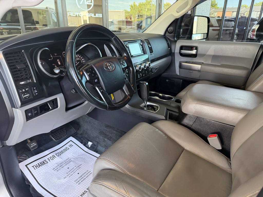 2018 Toyota Sequoia Image 7