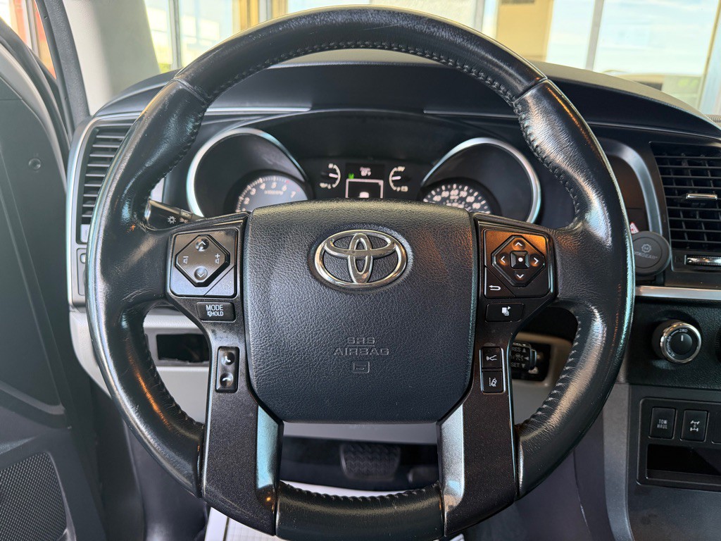 2018 Toyota Sequoia Image 8