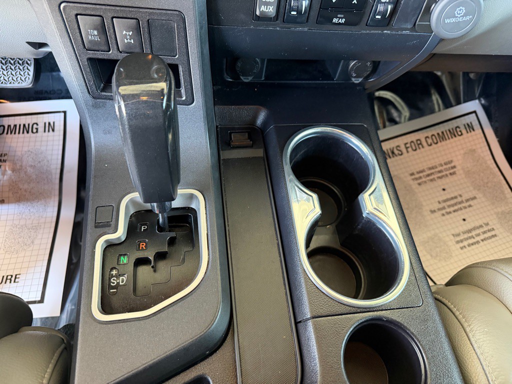 2018 Toyota Sequoia Image 15