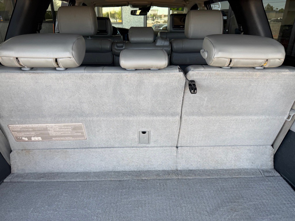 2018 Toyota Sequoia Image 33