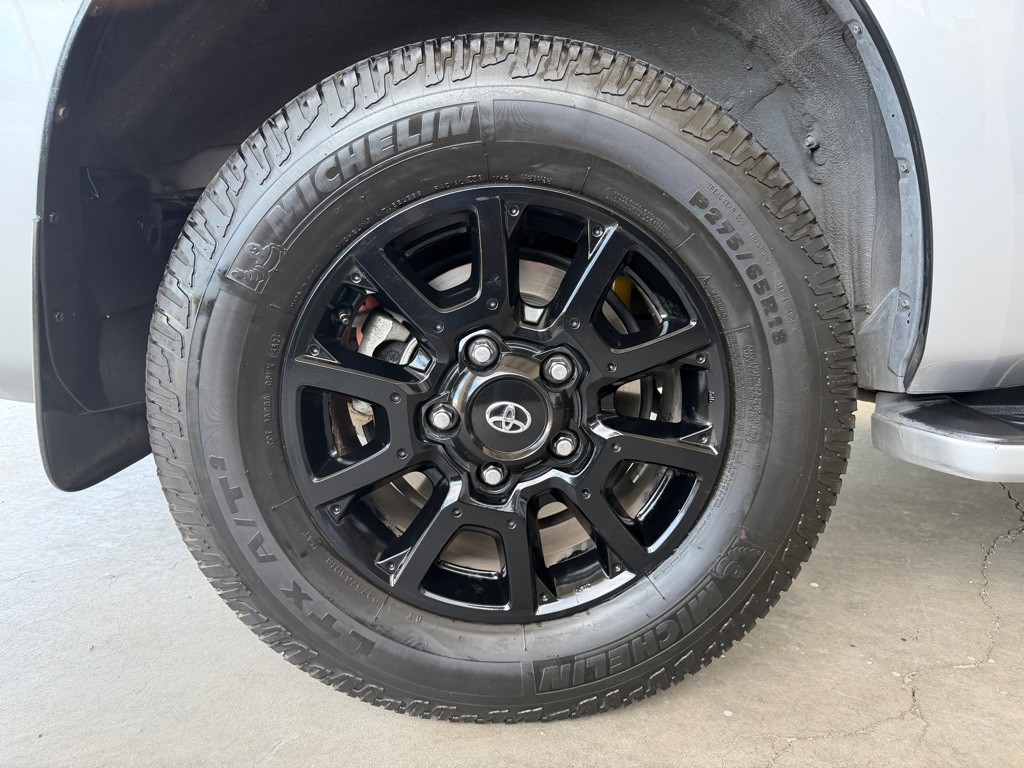 2018 Toyota Sequoia Image 62
