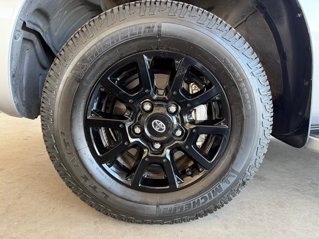 2018 Toyota Sequoia Image 64