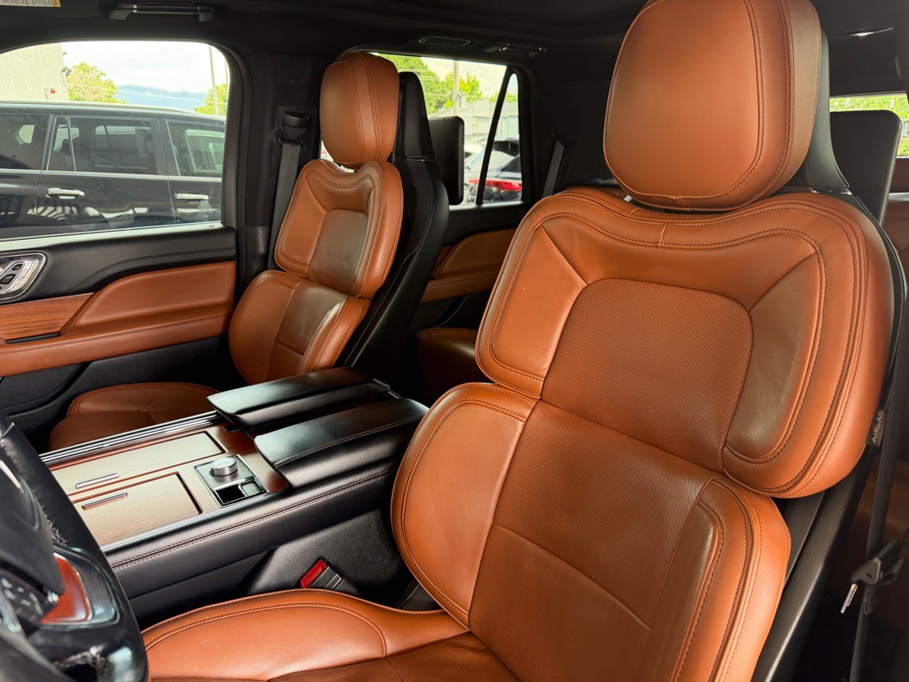2018 Lincoln Navigator Image 6