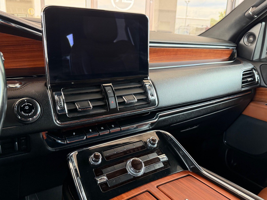 2018 Lincoln Navigator Image 13