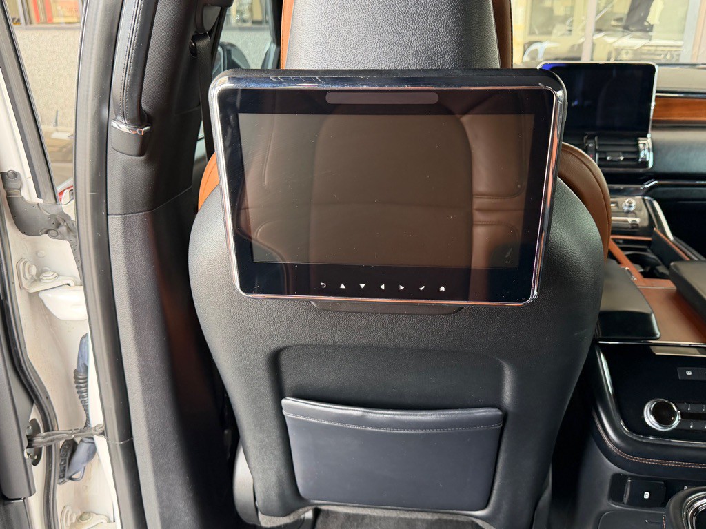 2018 Lincoln Navigator Image 30