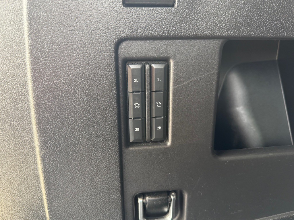 2018 Lincoln Navigator Image 40