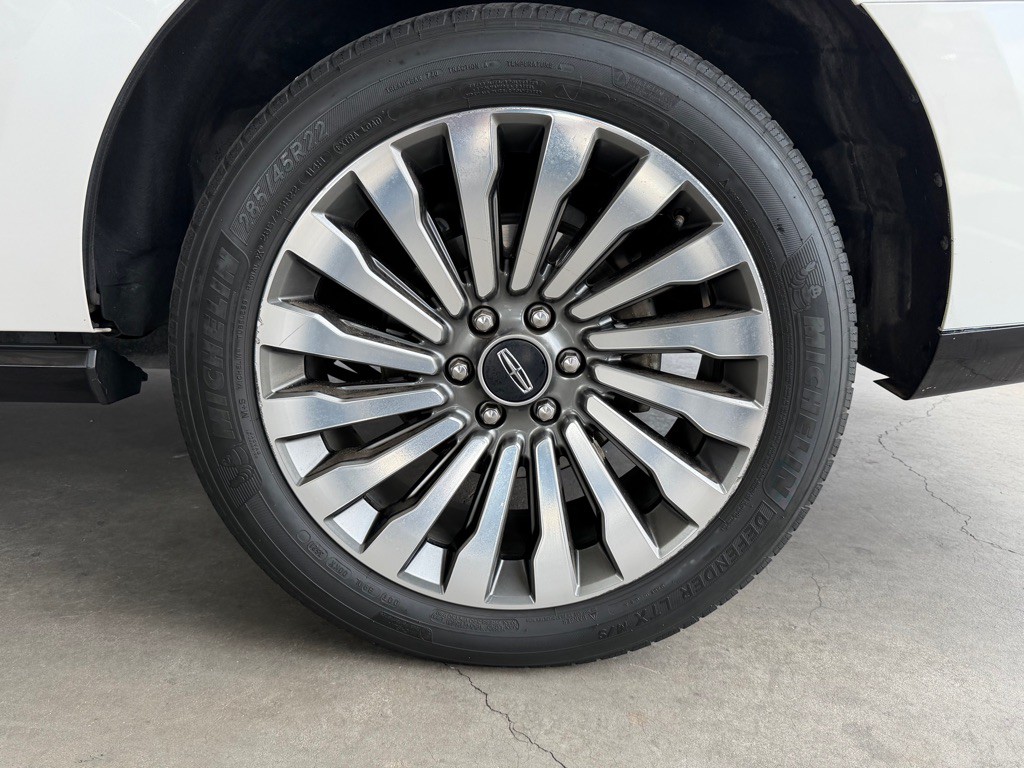 2018 Lincoln Navigator Image 71