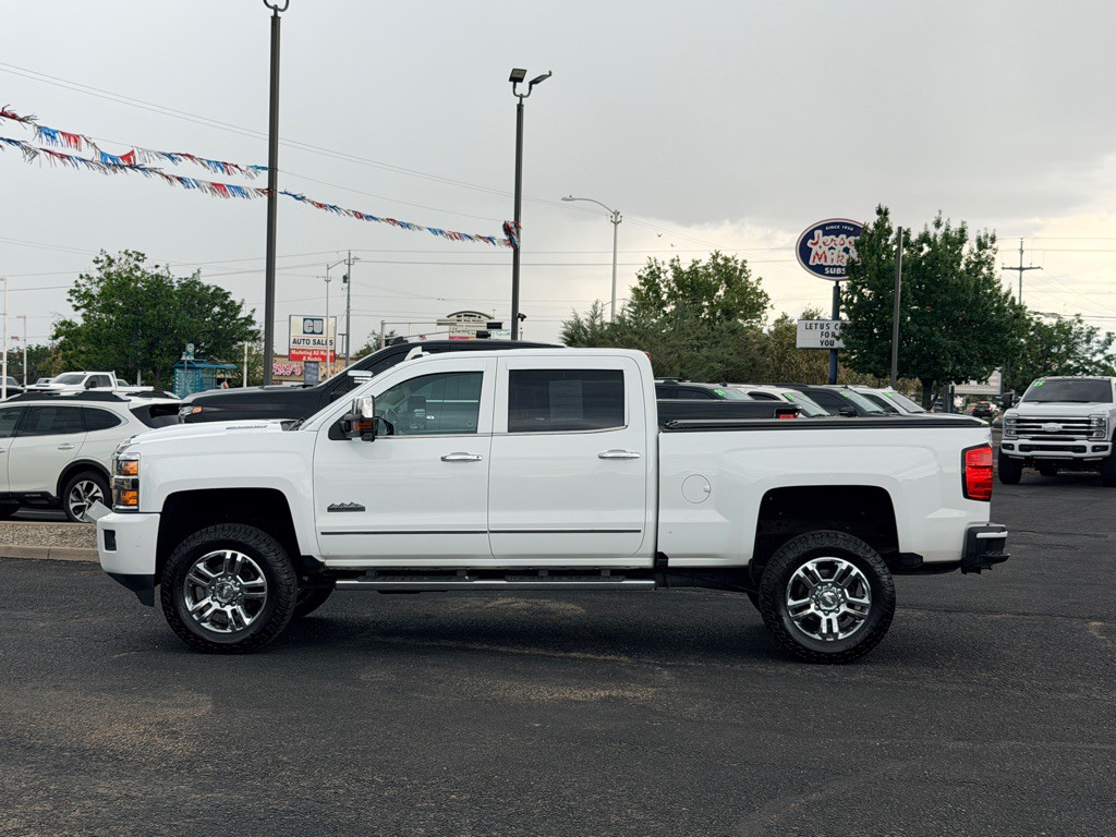 2019 Chevrolet Silverado 1500 Image 2
