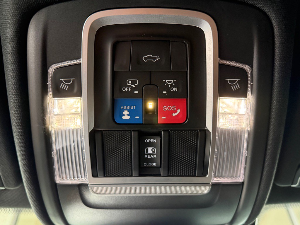 2023 RAM 1500 Image 15