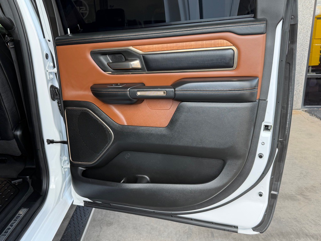 2023 RAM 1500 Image 25