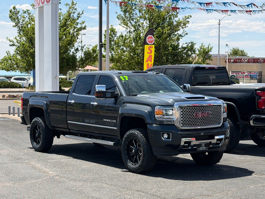 2017 GMC Sierra Image 4