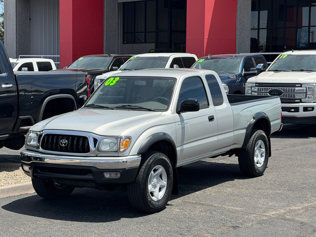 2003 Toyota Tacoma Image 1