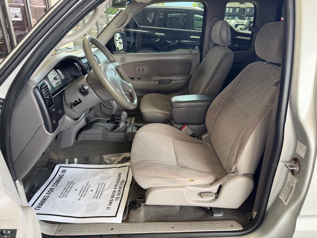 2003 Toyota Tacoma Image 5