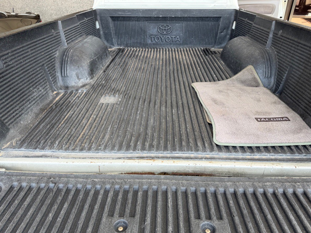 2003 Toyota Tacoma Image 21