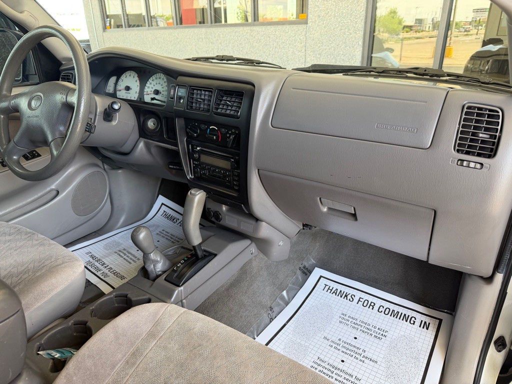 2003 Toyota Tacoma Image 24