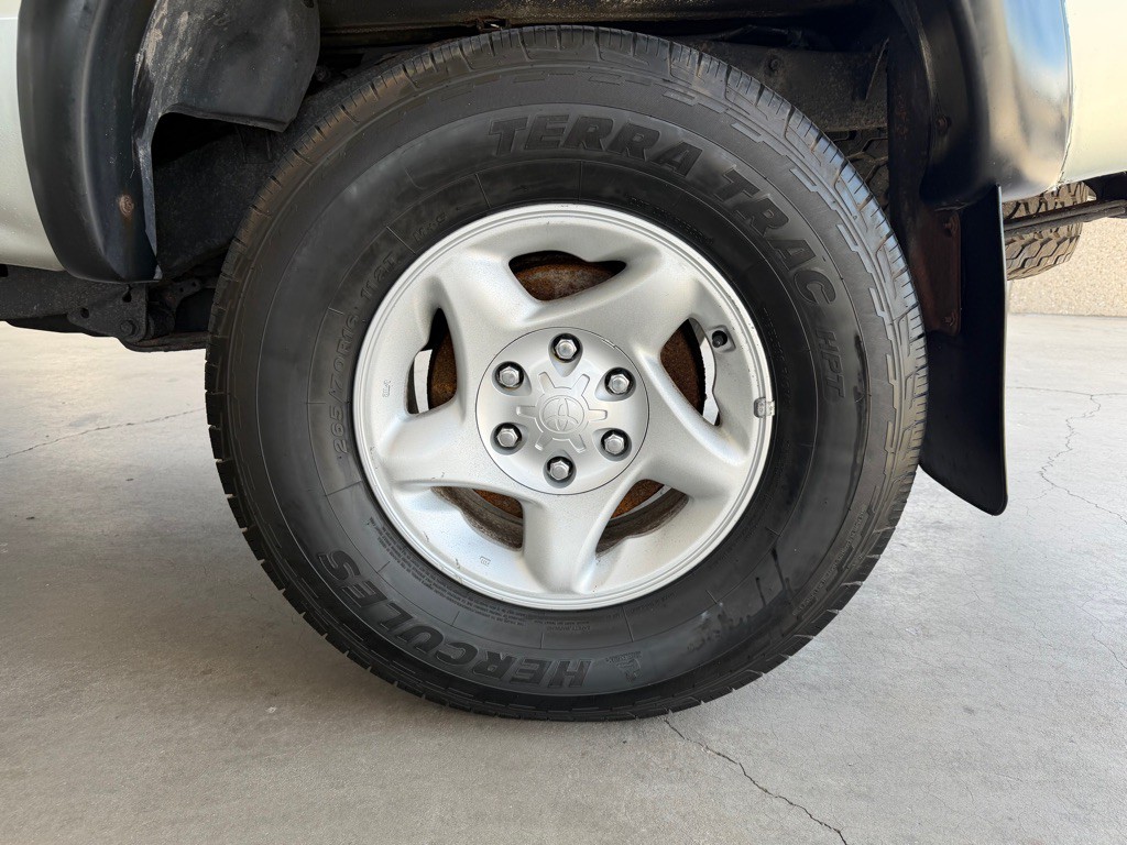 2003 Toyota Tacoma Image 47
