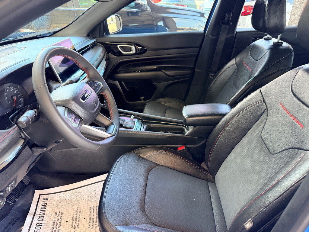 2023 Jeep Compass Image 8