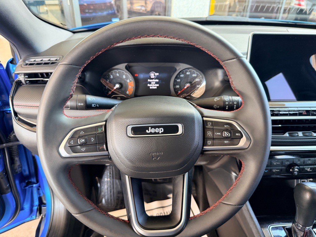 2023 Jeep Compass Image 9