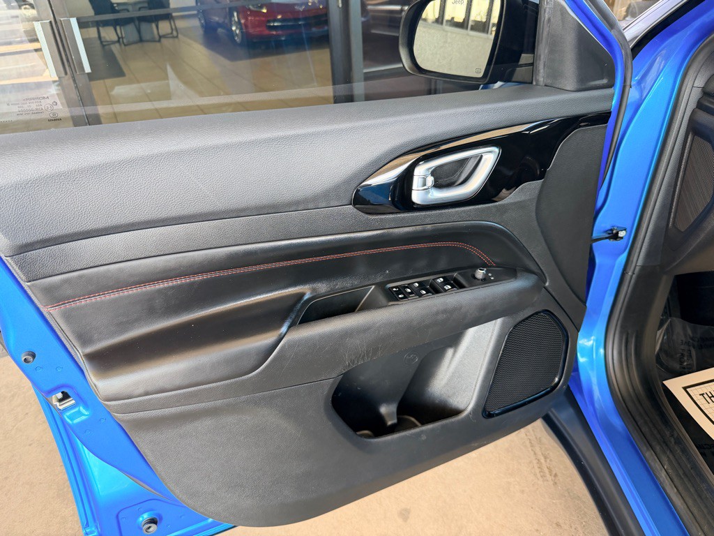 2023 Jeep Compass Image 12