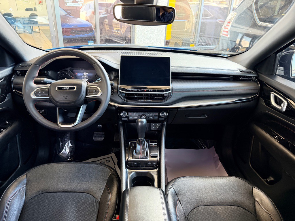 2023 Jeep Compass Image 19