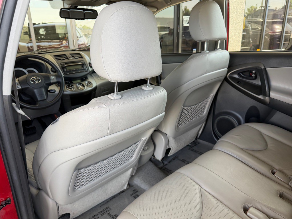 2012 Toyota Rav4 Image 21