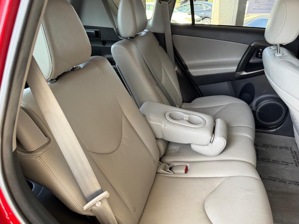 2012 Toyota Rav4 Image 28