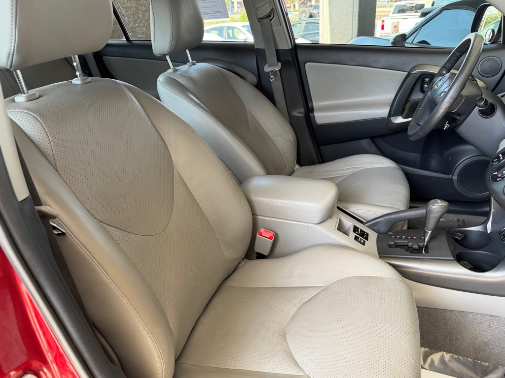 2012 Toyota Rav4 Image 32
