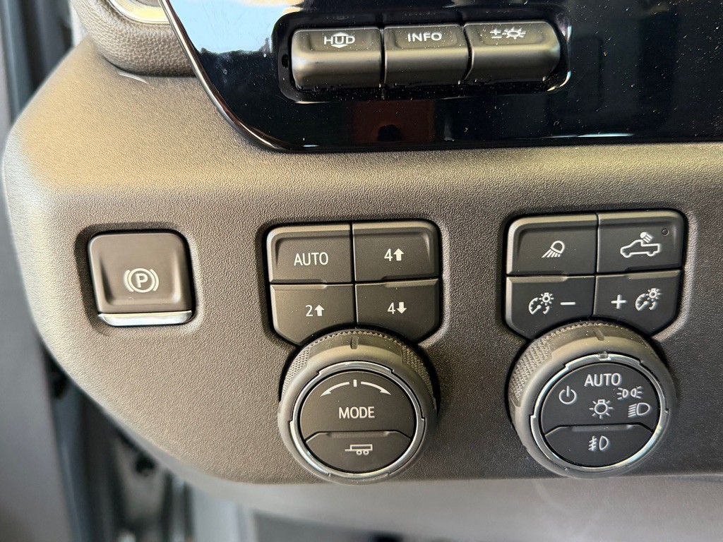 2026 Chevrolet Silverado 1500 Image 21