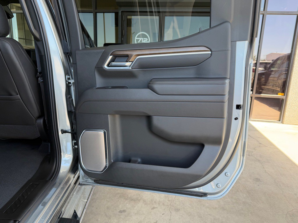 2026 Chevrolet Silverado 1500 Image 37
