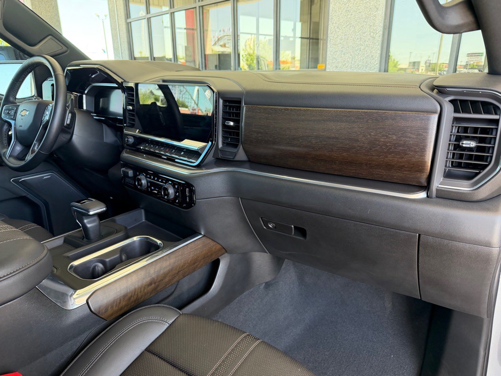 2026 Chevrolet Silverado 1500 Image 40